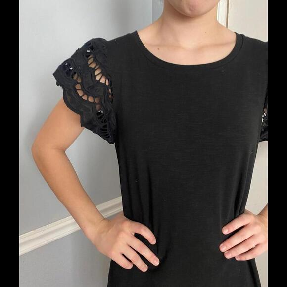 Joy Joy Chic Black Dress with Unique Lace Sleeves - Picture 3 of 11